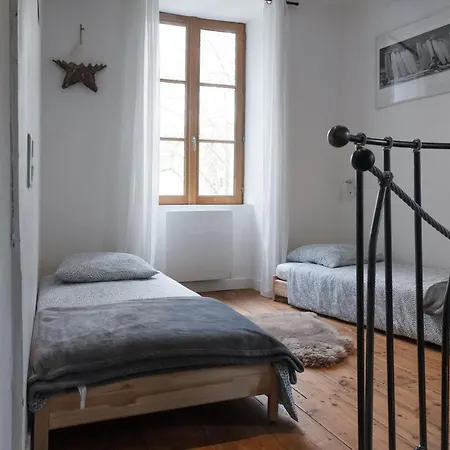 Maison Dans Le Centre Historique Pour 6 Personnes Avec Terrasse Et Parking