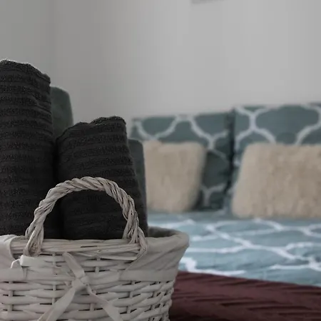 Maison Dans Le Centre Historique Pour 6 Personnes Avec Terrasse Et Parking *