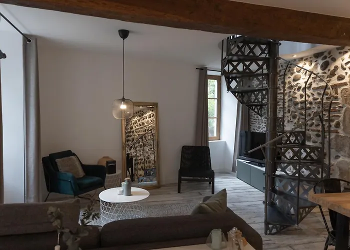 Maison Dans Le Centre Historique Pour 6 Personnes Avec Terrasse Et Parking Vila *