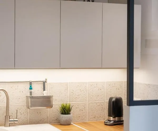 Maison Dans Le Centre Historique Pour 6 Personnes Avec Terrasse Et Parking Pau