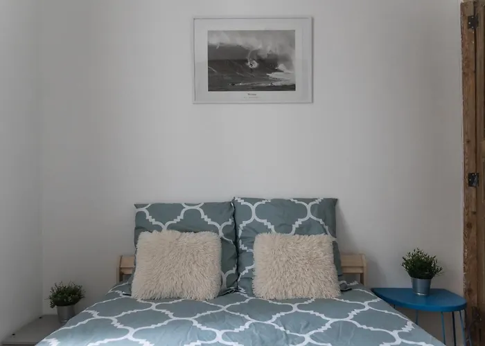 Maison Dans Le Centre Historique Pour 6 Personnes Avec Terrasse Et Parking * Pau