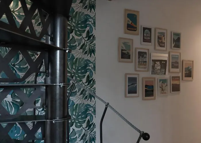 Maison Dans Le Centre Historique Pour 6 Personnes Avec Terrasse Et Parking Vila Pau