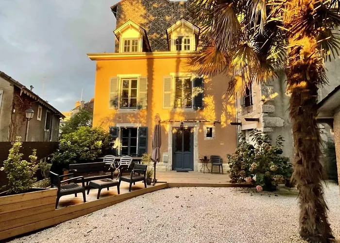 Maison Dans Le Centre Historique Pour 6 Personnes Avec Terrasse Et Parking Pau